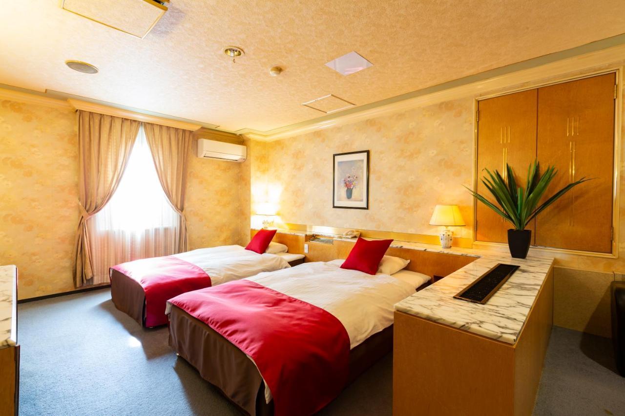 Hotel Liberty Kochi (Adults Only) Экстерьер фото