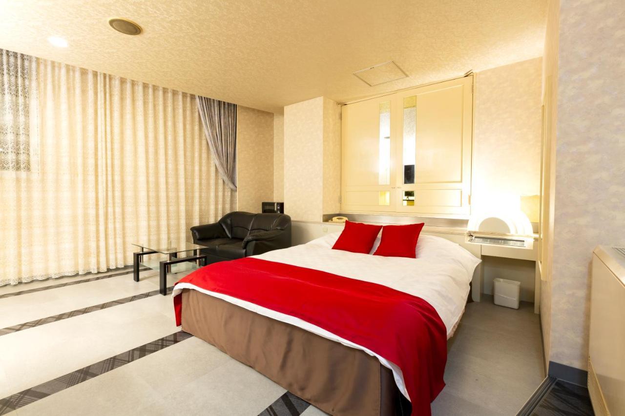 Hotel Liberty Kochi (Adults Only) Экстерьер фото