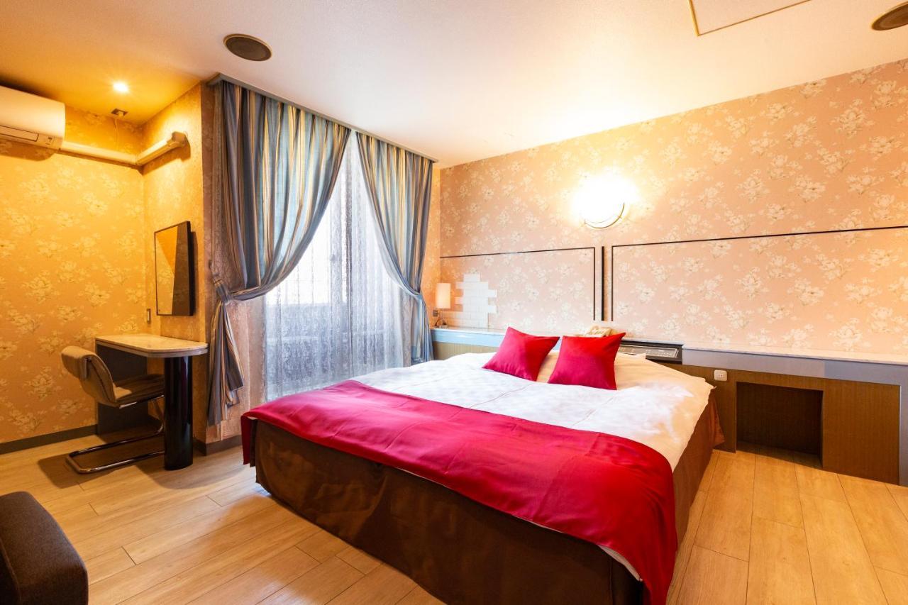Hotel Liberty Kochi (Adults Only) Экстерьер фото