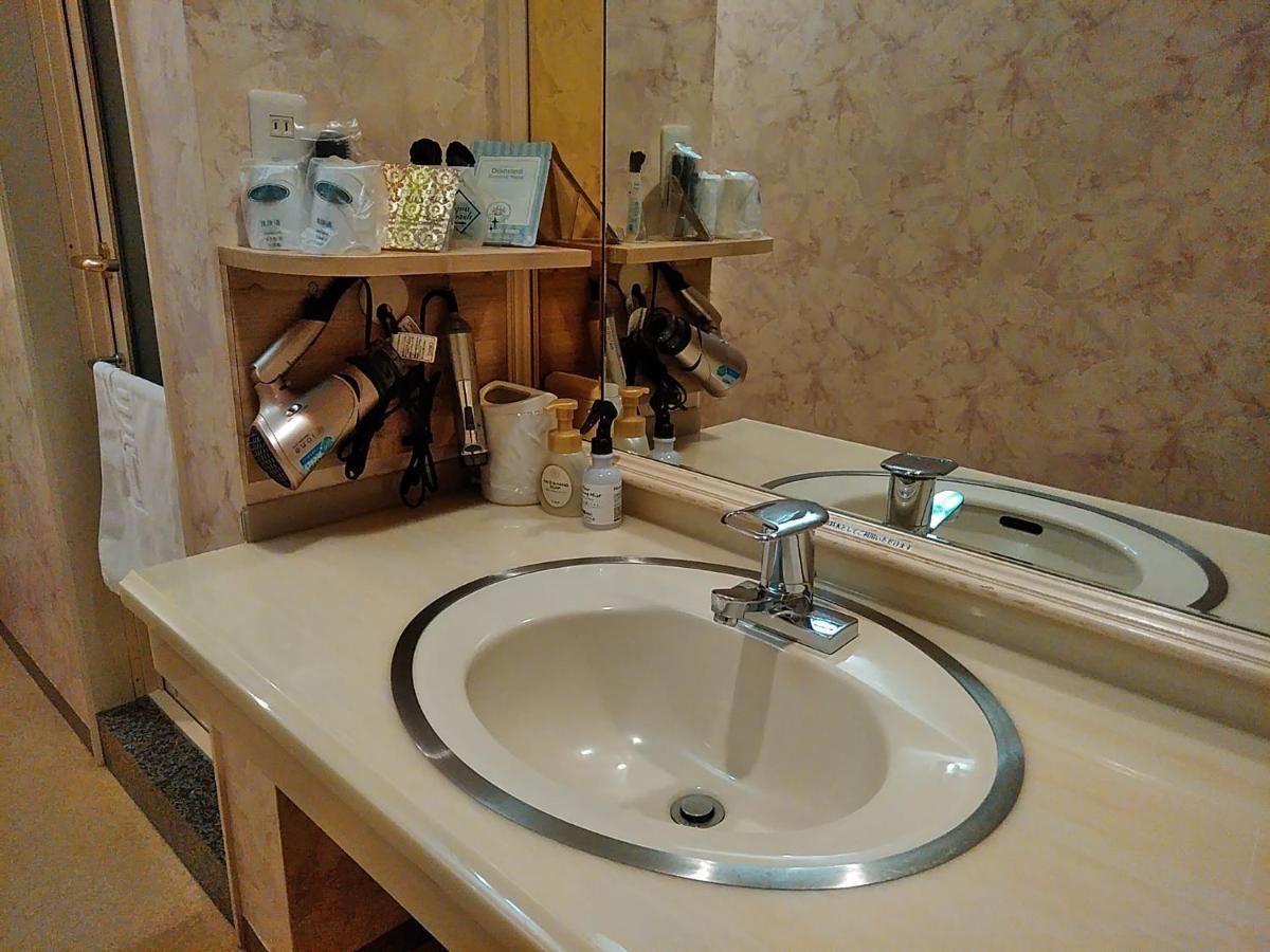 Hotel Liberty Kochi (Adults Only) Экстерьер фото