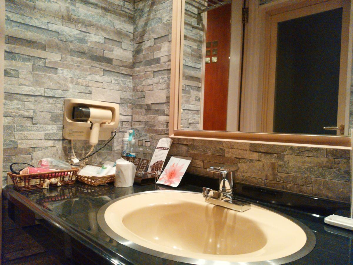 Hotel Liberty Kochi (Adults Only) Экстерьер фото